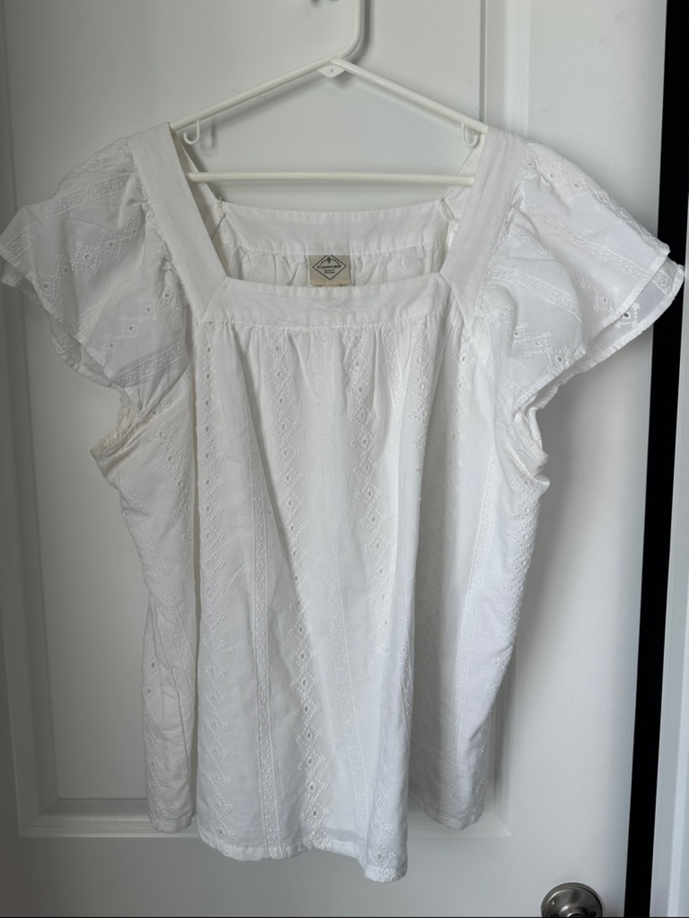 St. John's Bay White Eyelet Square-Neck Flutter Sleeve Top